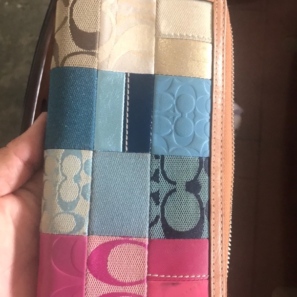 (((Sold))))))Coach Tote - Picture 6 of 8